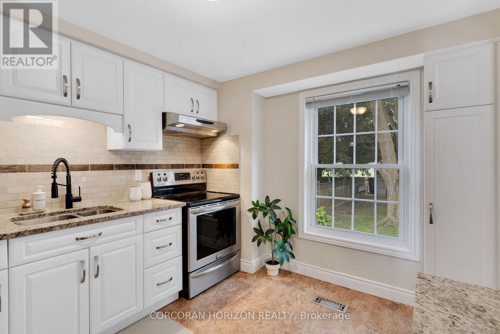 122 Foxridge Drive, Cambridge, Ontario N3C 3M8 - Photo 14 - X13710674