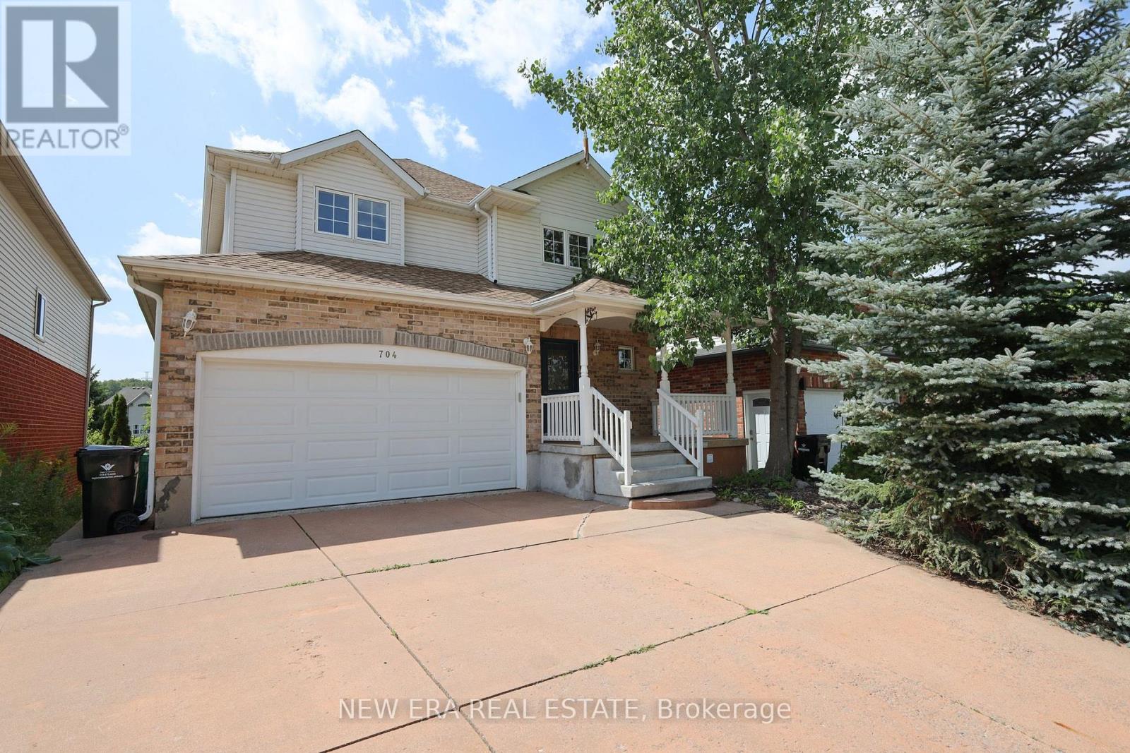 704 BRANDENBURG BOULEVARD, Waterloo, Ontario