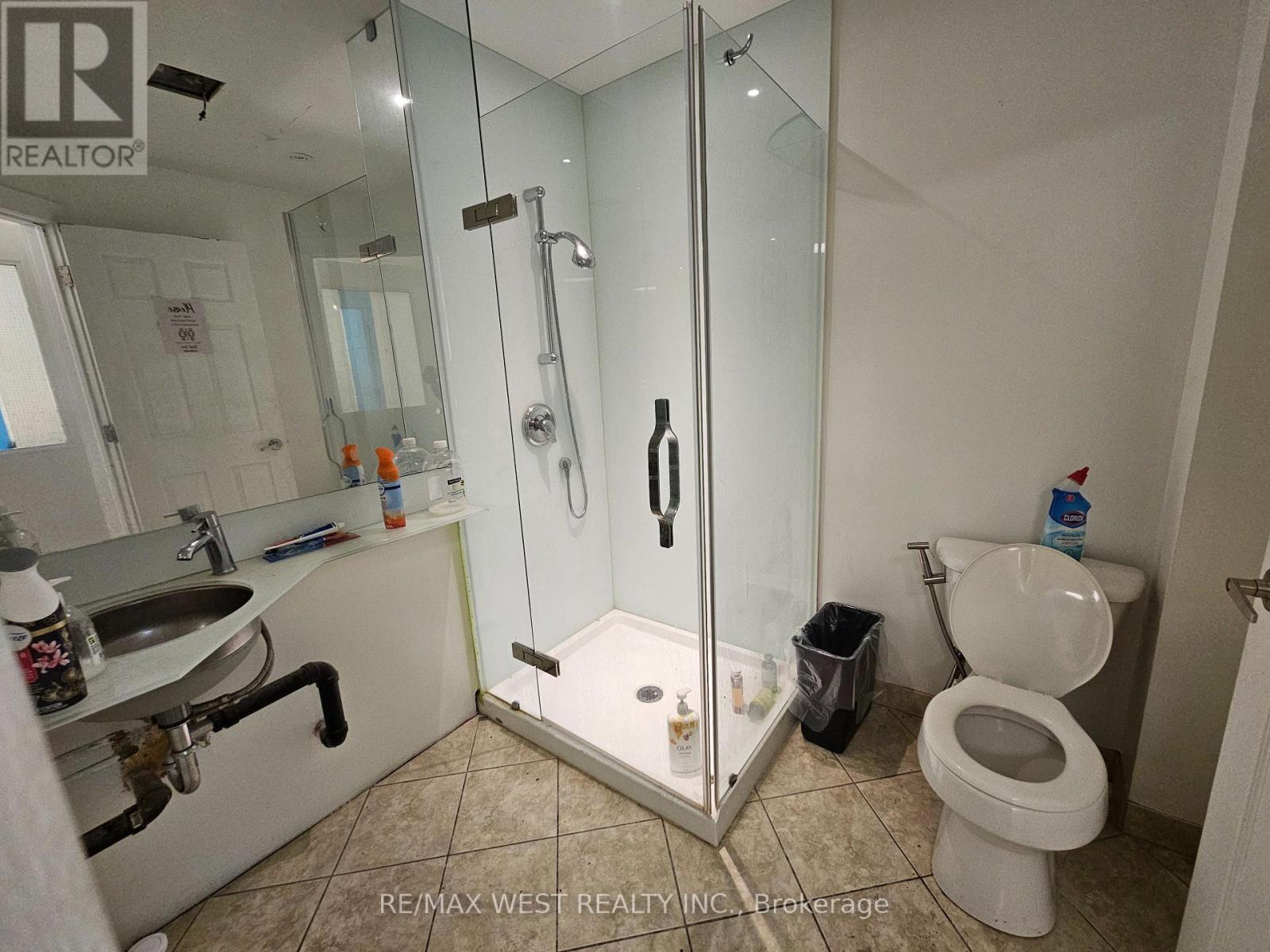 4 + 4b - 210 Drumlin Circle, Vaughan, Ontario  L4K 3E3 - Photo 24 - N13708736