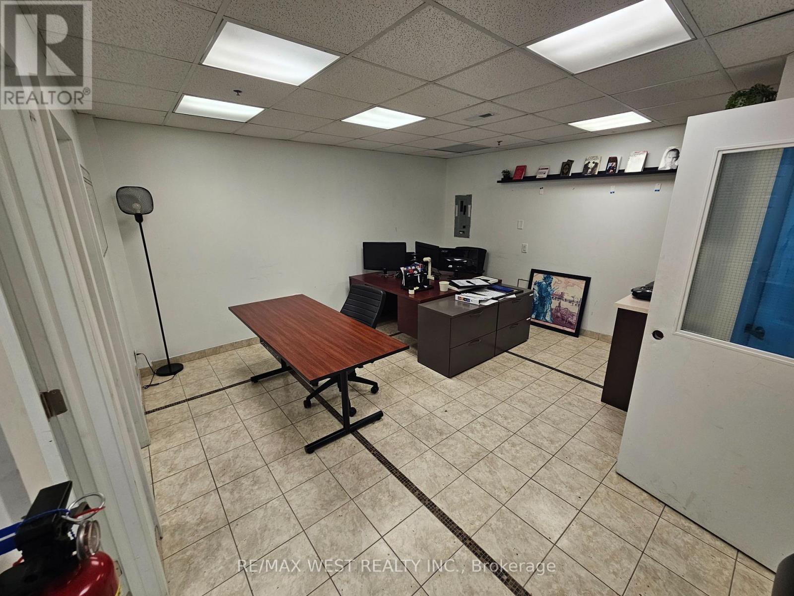 4 + 4b - 210 Drumlin Circle, Vaughan, Ontario  L4K 3E3 - Photo 19 - N13708736
