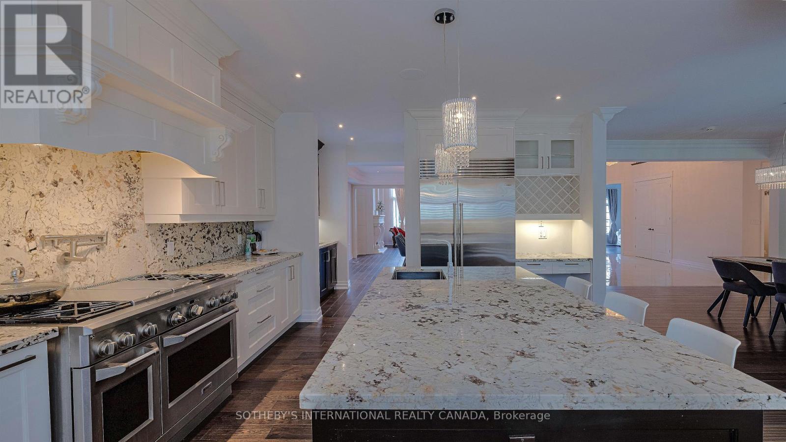 369 Lees Lane, Oakville, Ontario  L6L 4S4 - Photo 10 - W13474166
