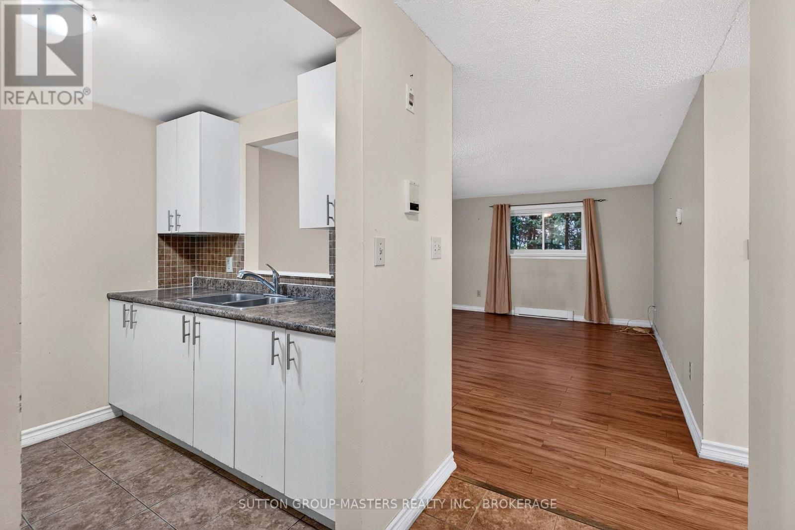 114 - 580 Armstrong Road, Kingston, Ontario  K7M 8M3 - Photo 4 - X13710050