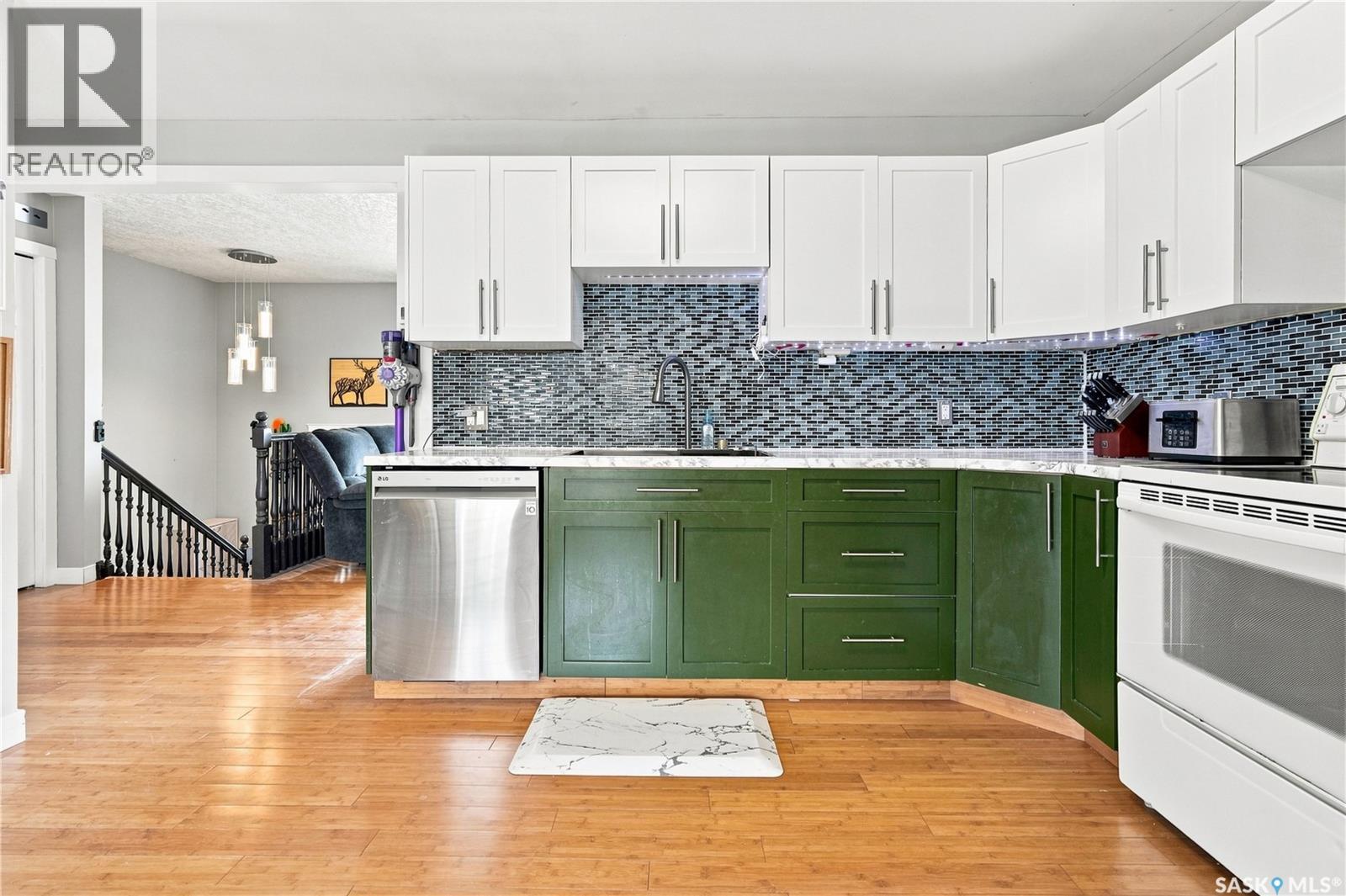 130 6th Street, Pilot Butte, Saskatchewan  S0G 3Z0 - Photo 12 - SK046540
