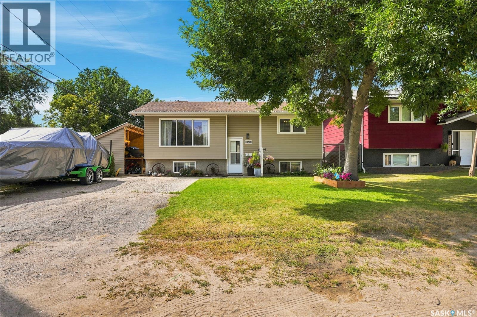 130 6th Street, Pilot Butte, Saskatchewan  S0G 3Z0 - Photo 2 - SK046540