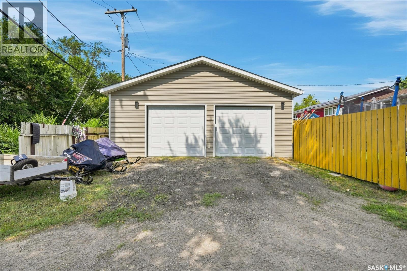 130 6th Street, Pilot Butte, Saskatchewan  S0G 3Z0 - Photo 35 - SK046540