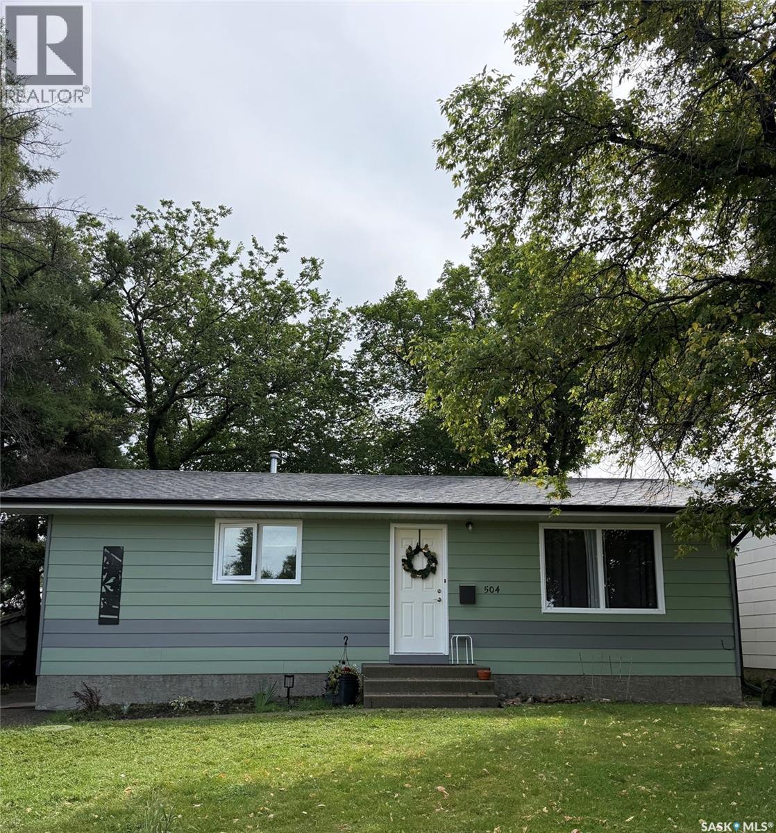 504 4th STREET W, Wilkie, Saskatchewan