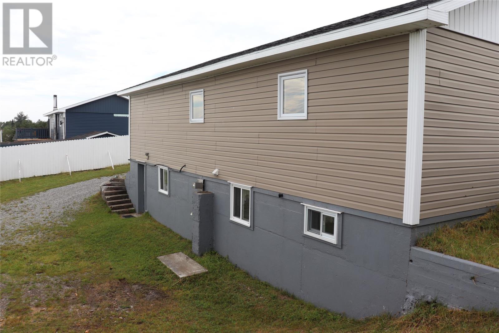 8 Oakland Drive, Stephenville Crossing, Newfoundland & Labrador  A0N 2C0 - Photo 7 - 1302297