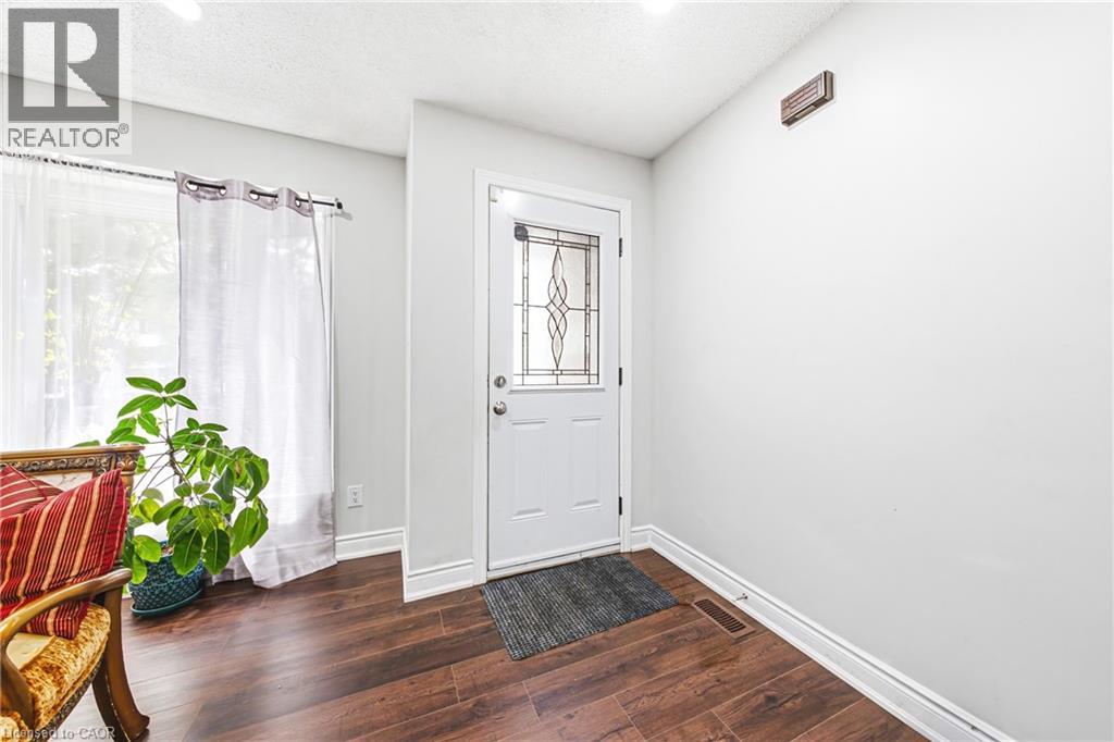 11 Drakes Drive, Hamilton, Ontario  L8E 4G4 - Photo 5 - 40843652