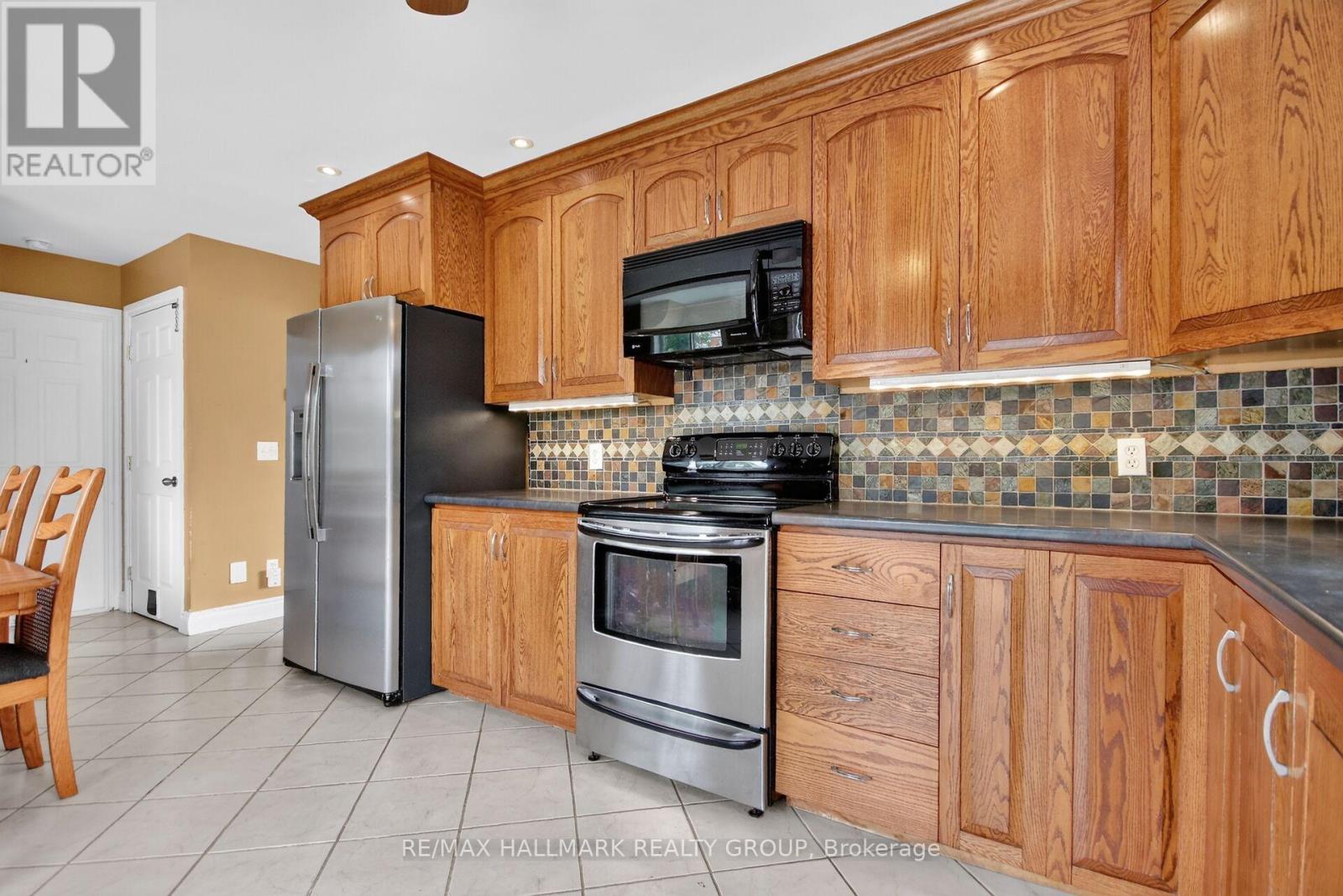 28 Second Street, Edwardsburgh/cardinal, Ontario  K0E 1T1 - Photo 14 - X13710904