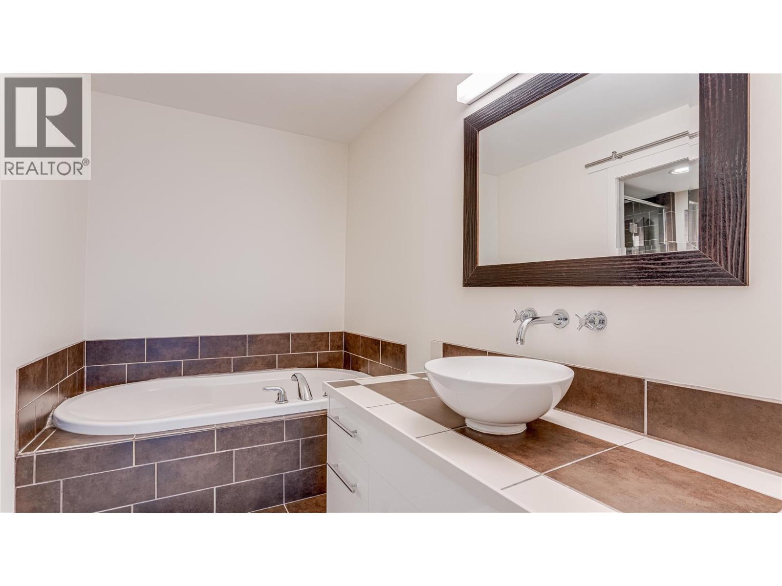 737 Leon Avenue Unit# 1401, Kelowna, British Columbia  V1Y 8L6 - Photo 25 - 10396434