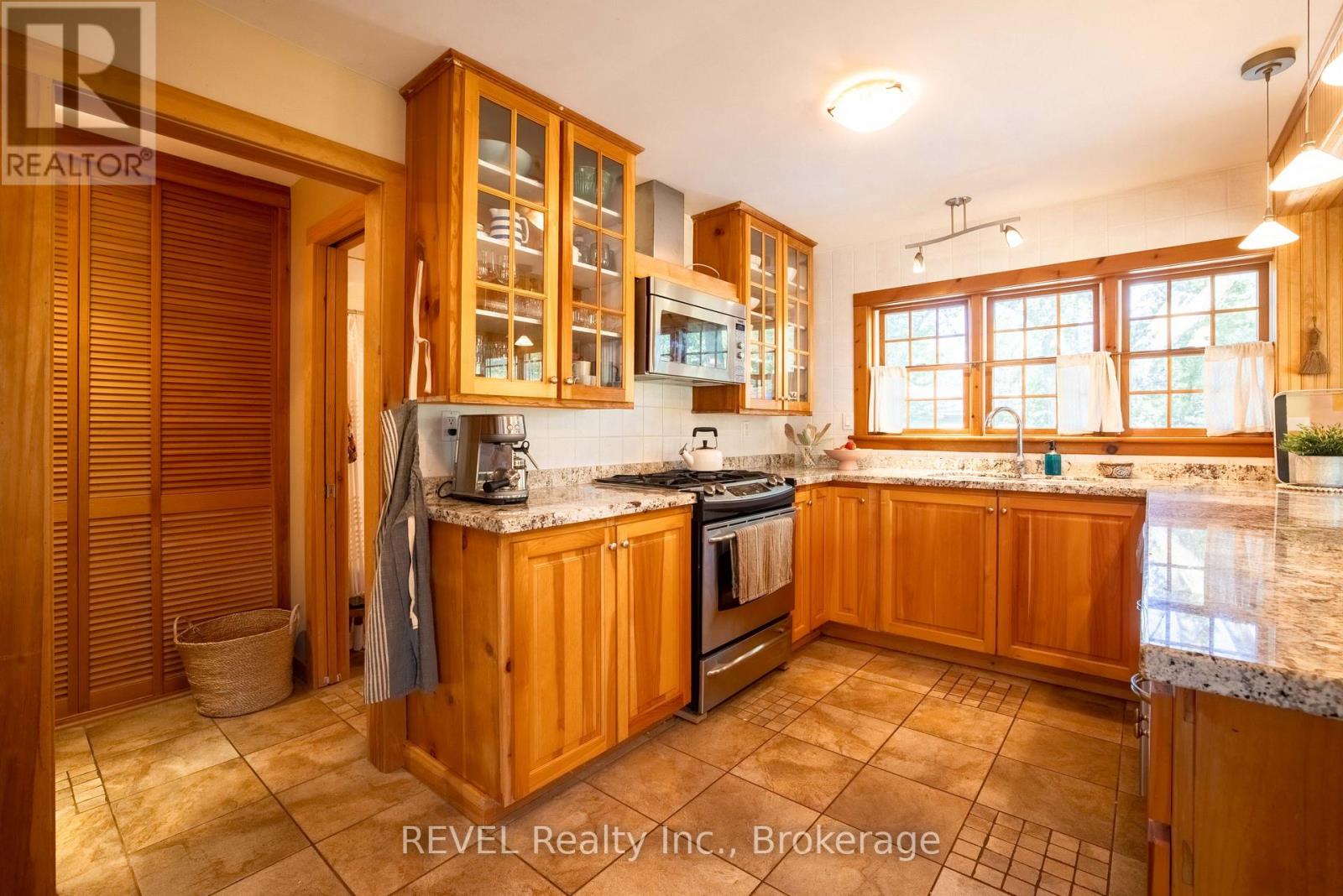 60 Bernard Avenue, Fort Erie, Ontario  L0S 1N0 - Photo 19 - X13710908