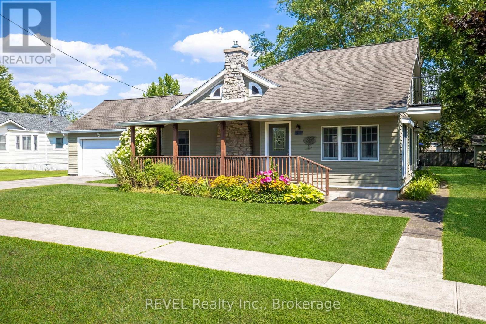 60 Bernard Avenue, Fort Erie, Ontario  L0S 1N0 - Photo 2 - X13710908