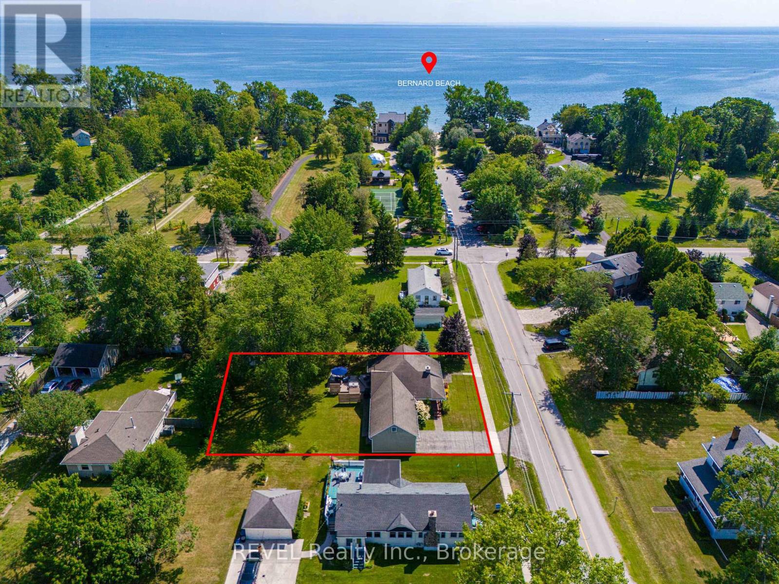 60 Bernard Avenue, Fort Erie, Ontario  L0S 1N0 - Photo 3 - X13710908