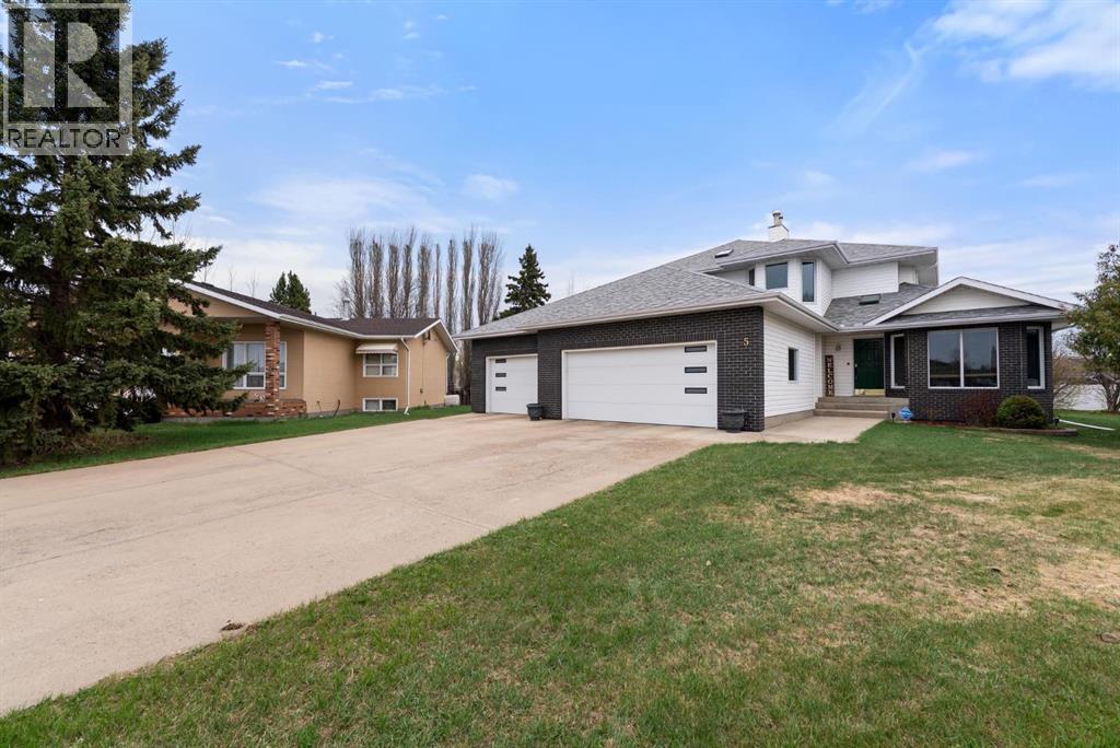 5, 62 Street Close, Stettler, Alberta  T0C 2L0 - Photo 2 - A2292989