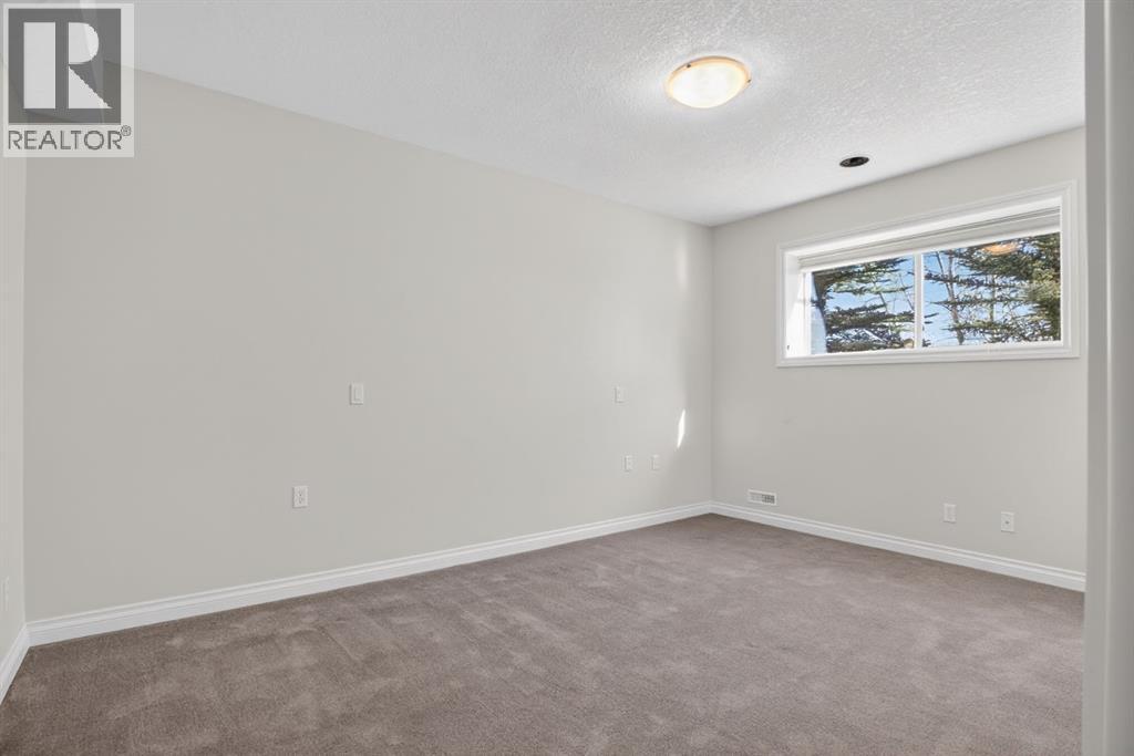 14 Discovery Woods Villas Sw, Calgary, Alberta  T2H 5A6 - Photo 23 - A2313697