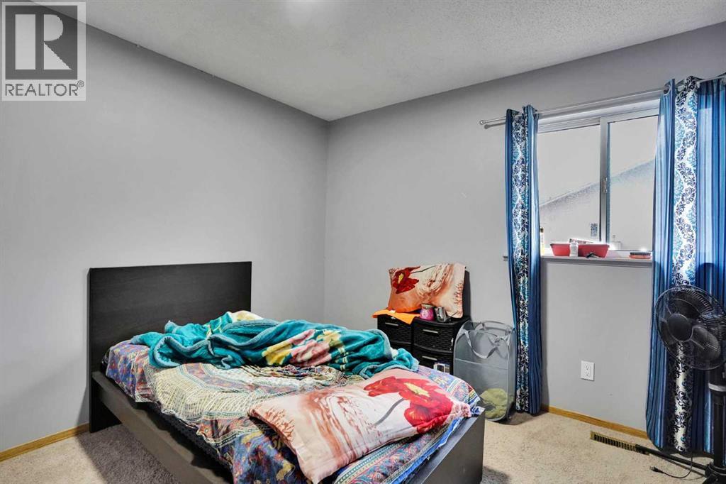 133 Martinglen Way Ne, Calgary, Alberta  T3J 3J1 - Photo 16 - A2316565