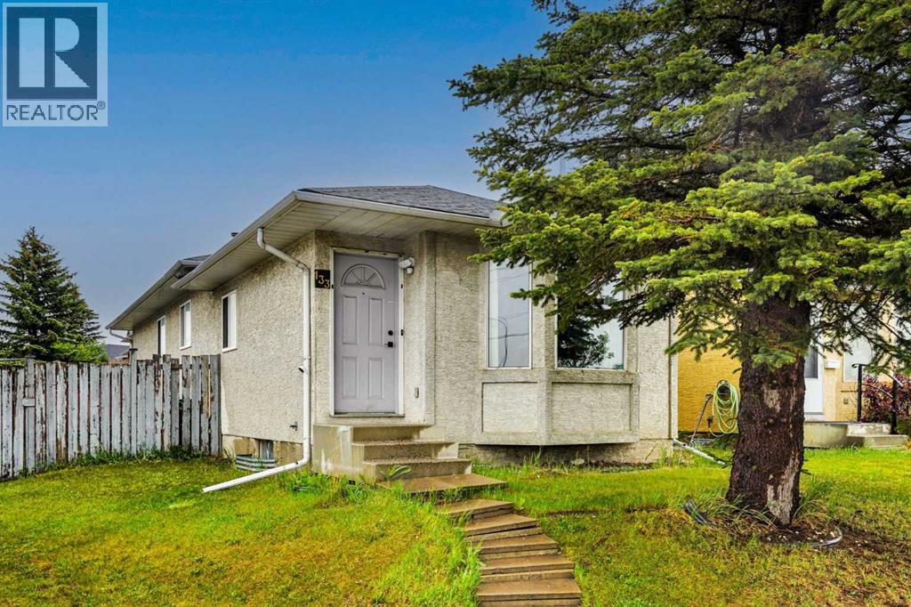 133 Martinglen Way Ne, Calgary, Alberta  T3J 3J1 - Photo 2 - A2316565