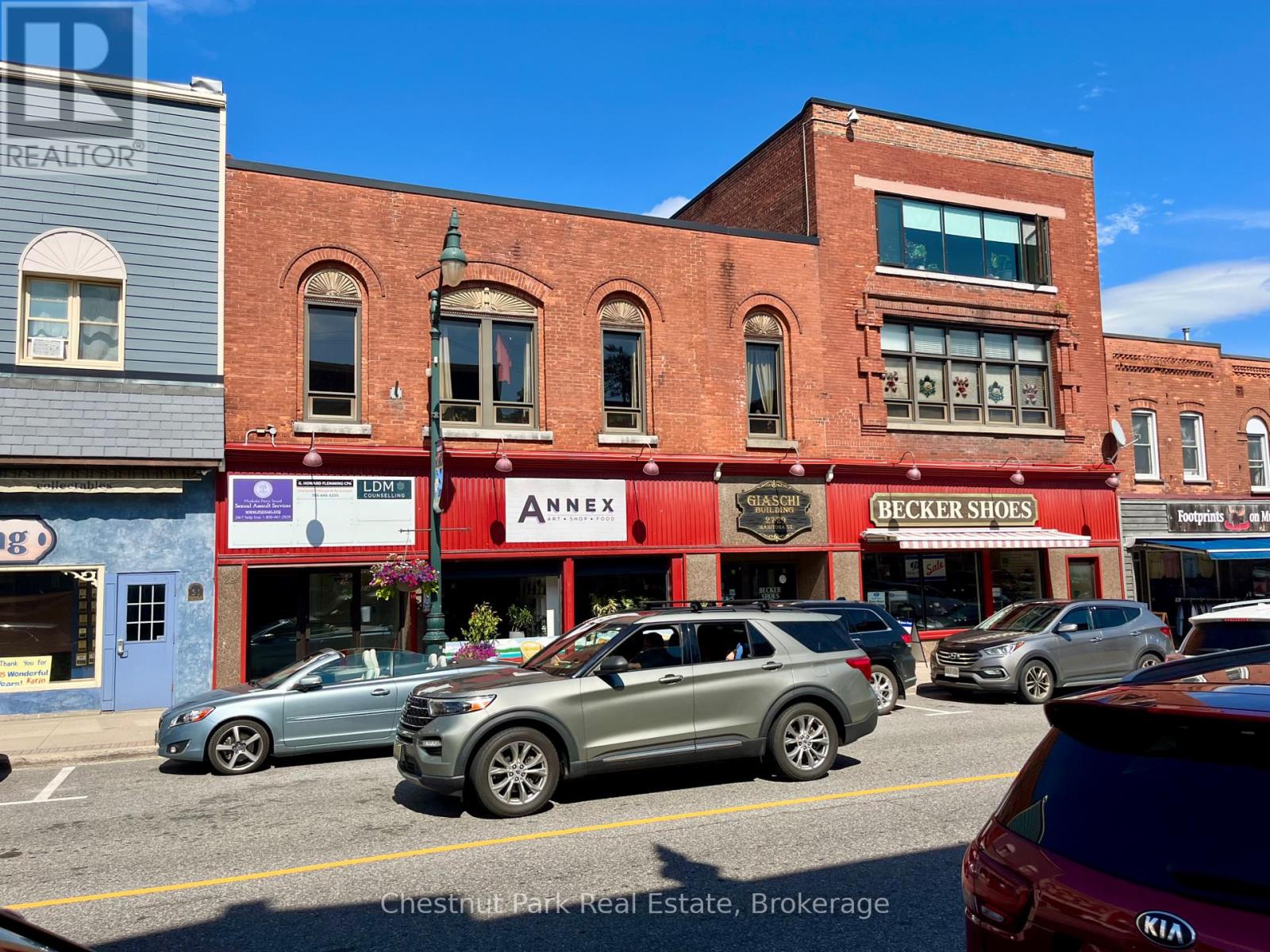 29 Manitoba Street, Bracebridge, Ontario P1L 1S4 - Photo 2 - X13710946
