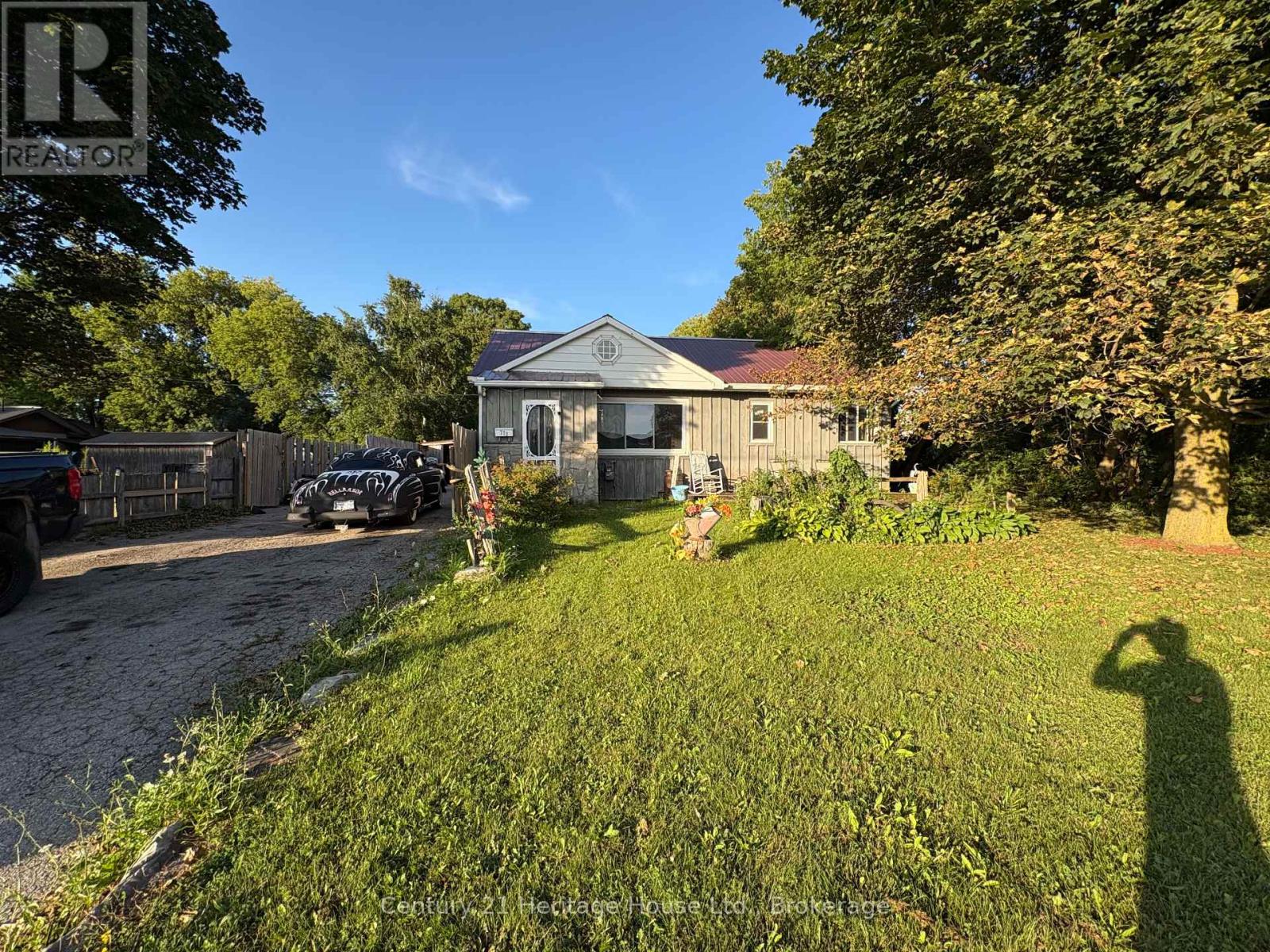 370 Foster Street, Wellington North, Ontario  N0G 2L1 - Photo 3 - X13710978