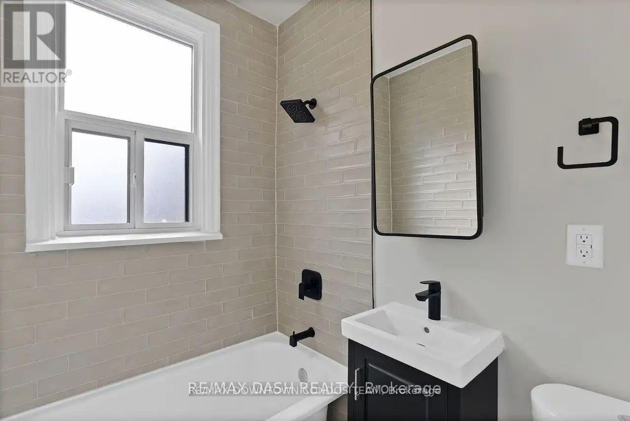 7 - 50 Raglan Avenue, Toronto, Ontario  M6C 2L1 - Photo 24 - C13710942
