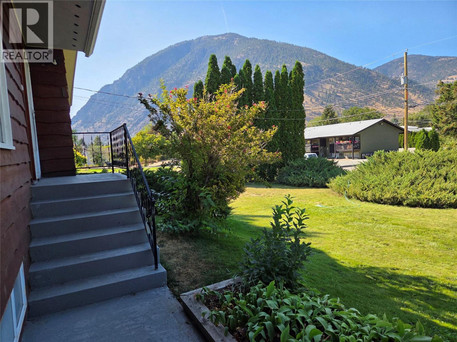 723 3rd Avenue, Keremeos, British Columbia  V0X 1N2 - Photo 38 - 10384153