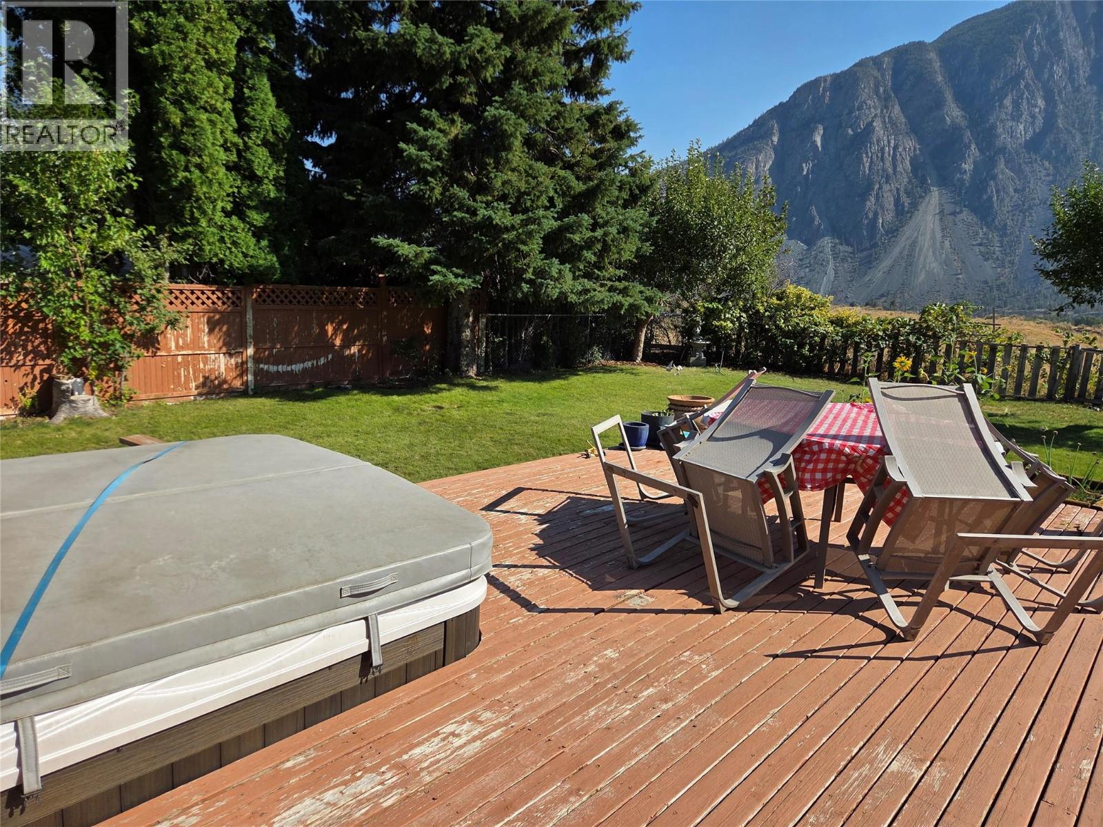 723 3rd Avenue, Keremeos, British Columbia  V0X 1N2 - Photo 26 - 10384153