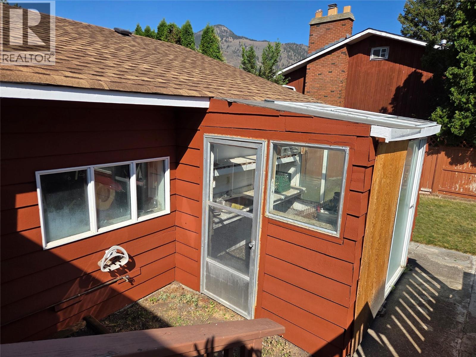 723 3rd Avenue, Keremeos, British Columbia  V0X 1N2 - Photo 28 - 10384153
