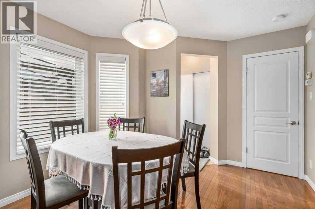 240 Elgin Meadows Gardens Se, Calgary, Alberta  T2Z 0M4 - Photo 10 - A2329502