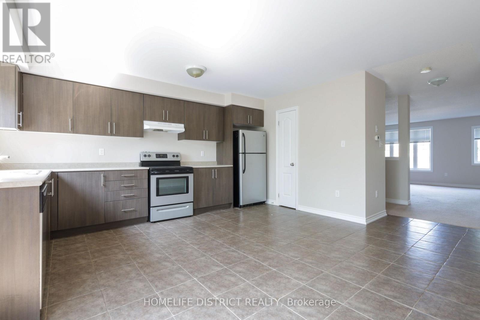 14 Katerson Lane, Clarington, Ontario  L1E 0E9 - Photo 7 - E13710918