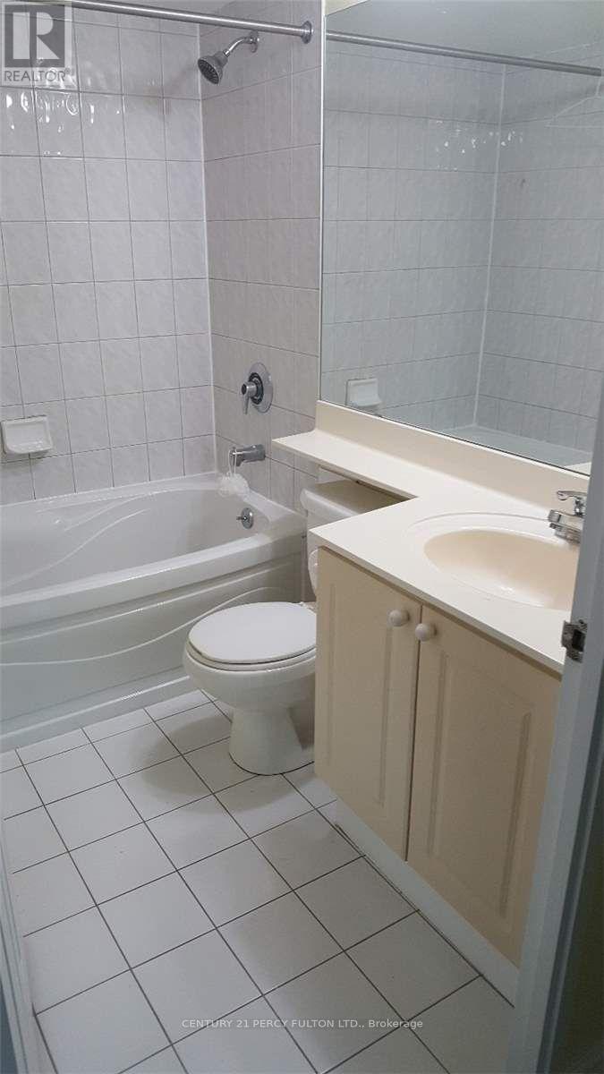 1103 - 18 Lee Centre Drive, Toronto, Ontario M1H 3H5 - Photo 3 - E13710932