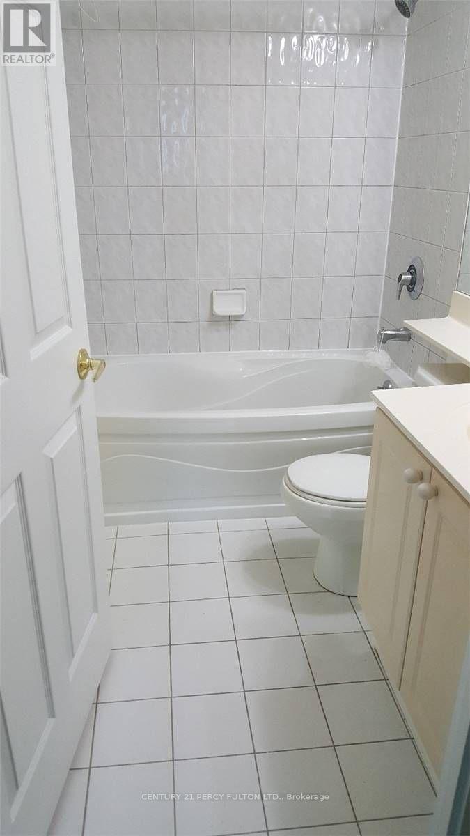 1103 - 18 Lee Centre Drive, Toronto, Ontario M1H 3H5 - Photo 4 - E13710932