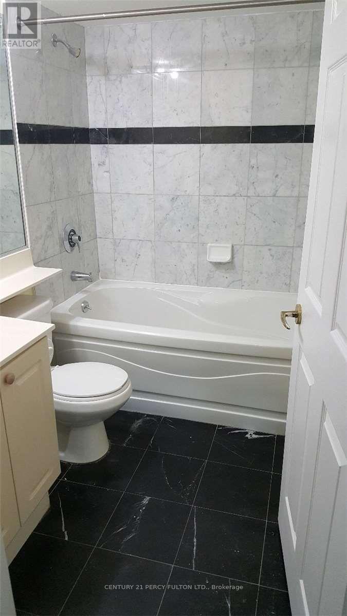 1103 - 18 Lee Centre Drive, Toronto, Ontario M1H 3H5 - Photo 6 - E13710932