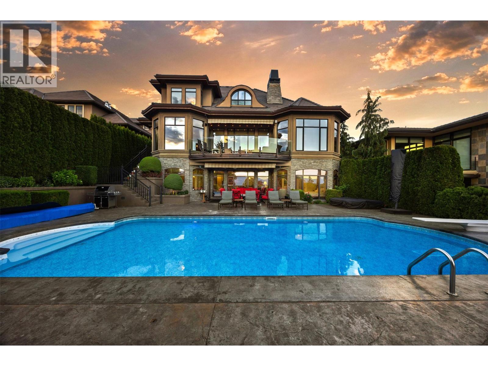 2449 Selkirk Drive, Kelowna, British Columbia  V1V 2R7 - Photo 76 - 10389851