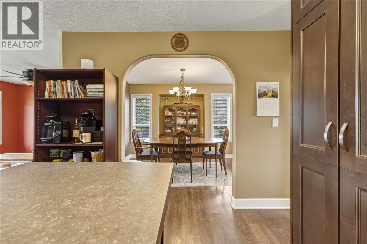 2225 Teal Place, Vernon, British Columbia  V1H 1R1 - Photo 15 - 10397864