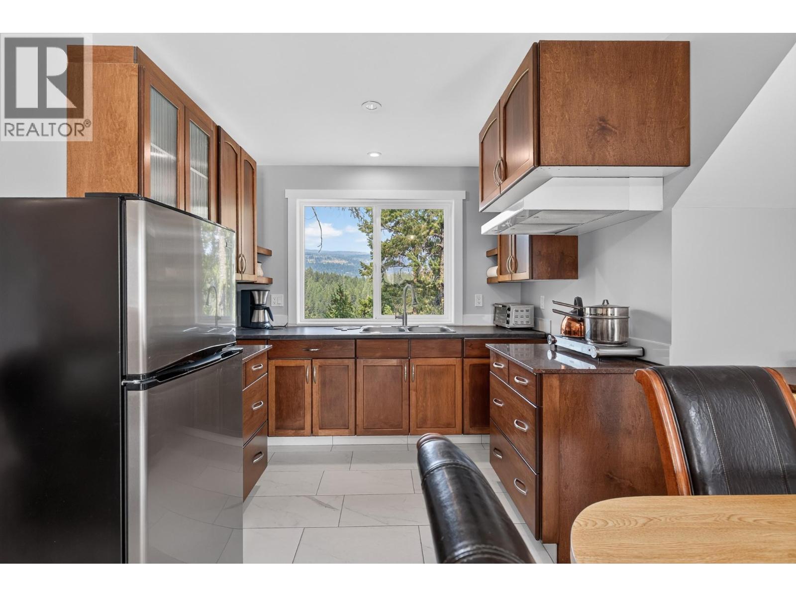 10818 Westshore Road, Vernon, British Columbia  V1H 2C3 - Photo 34 - 10398698