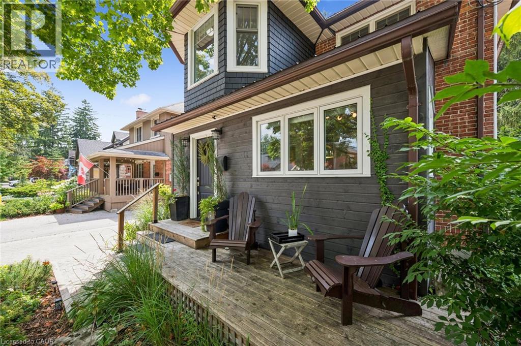 121 Belmont Avenue, Waterloo, Ontario  N2L 2A8 - Photo 3 - 40856270
