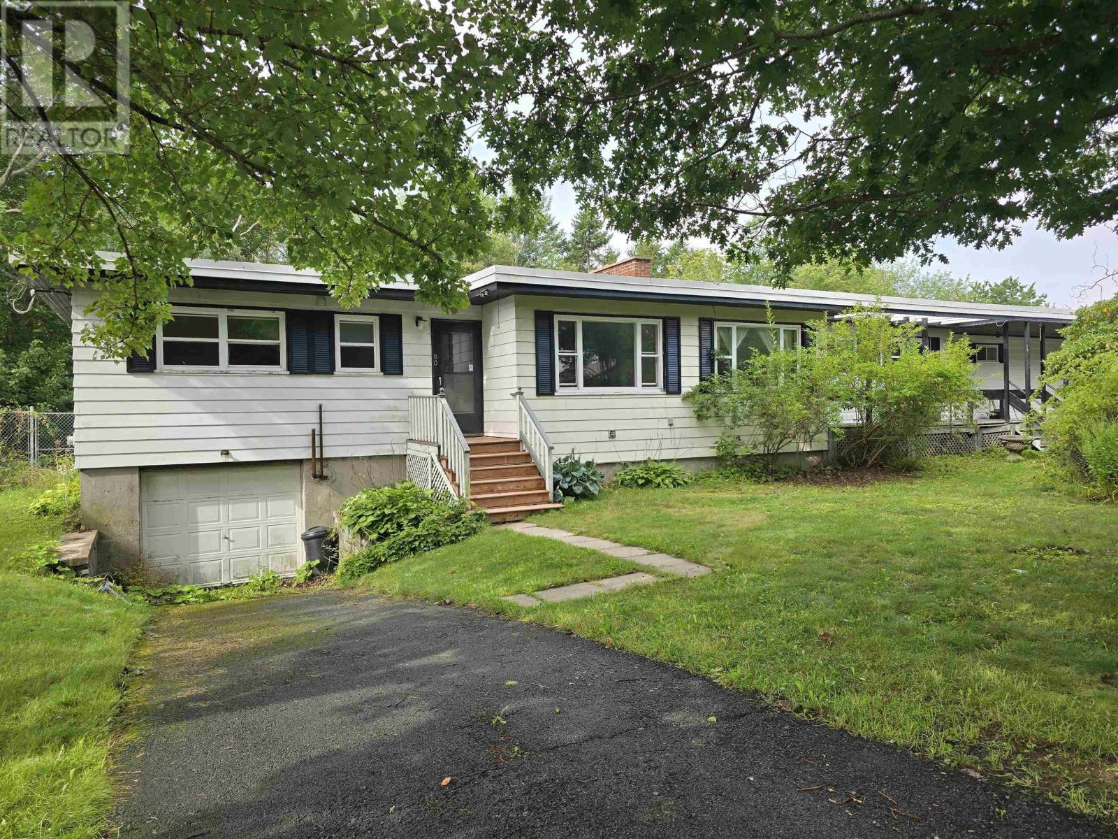 78/80 Glenwood Avenue, Dartmouth, Nova Scotia  B2Y 3G7 - Photo 1 - 202621469