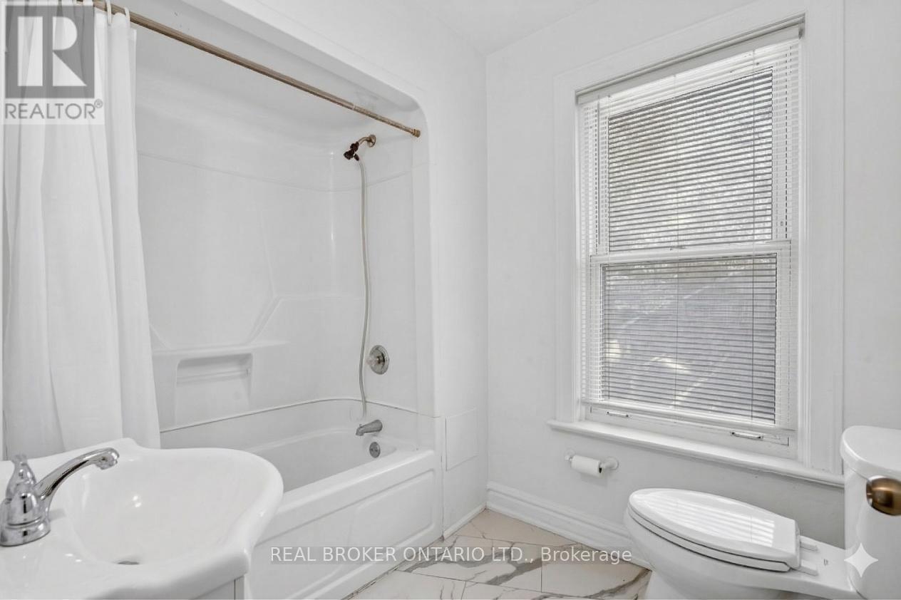 53-55 Wellington Street, Halton Hills, Ontario  L7J 2H1 - Photo 9 - W13710920