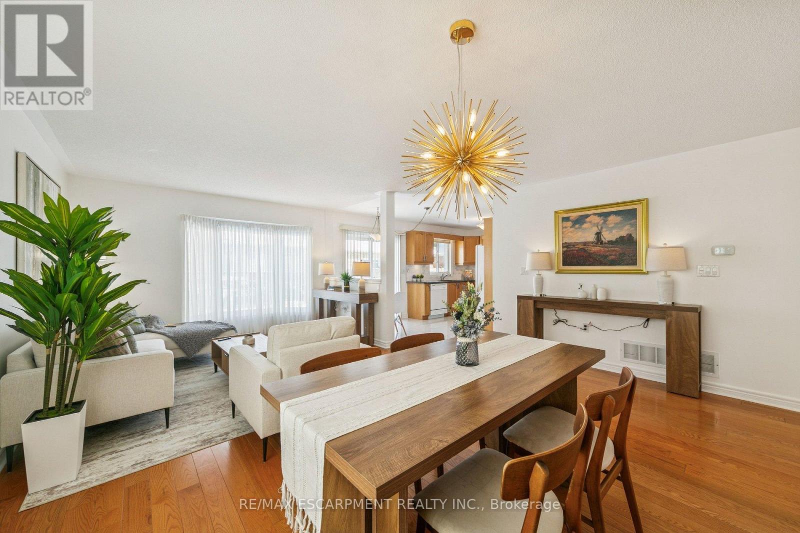 245 Centennial Forest Drive, Milton, Ontario  L9T 5W9 - Photo 7 - W13710968