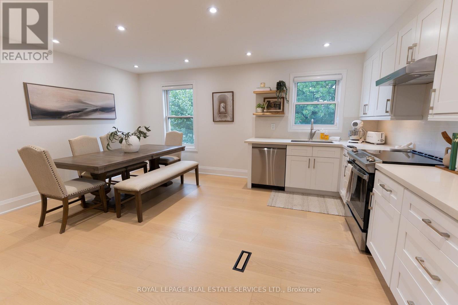 30 Heslop Road, Milton, Ontario  L9T 1B3 - Photo 6 - W13710294