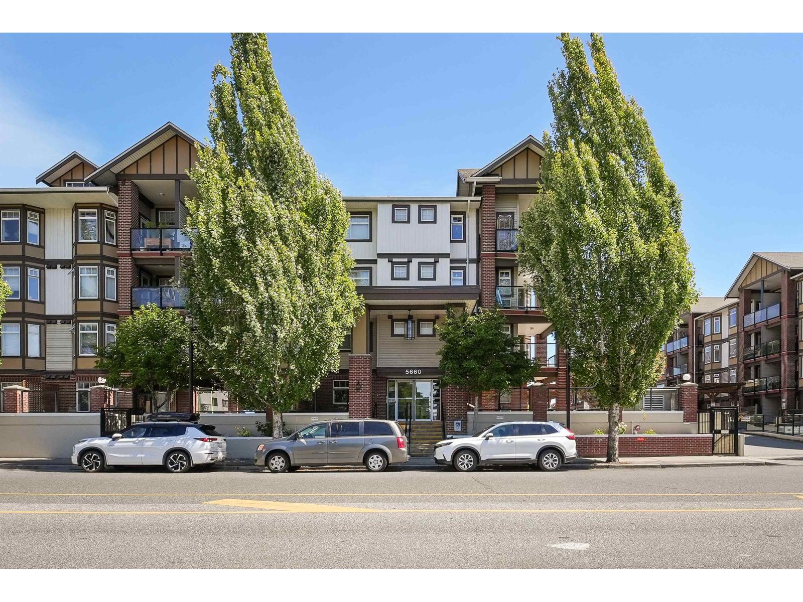 441 5660 201a Street, Langley, British Columbia  V3A 0B4 - Photo 2 - R3158453