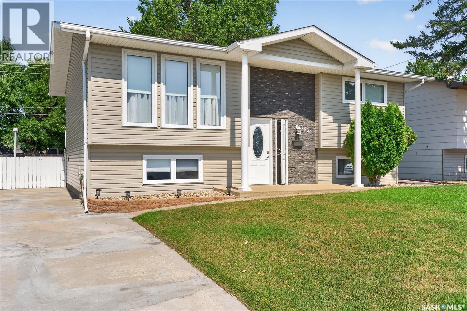 1338 Glendale Street, Moose Jaw, Saskatchewan  S6H 6Y9 - Photo 57 - SK046543