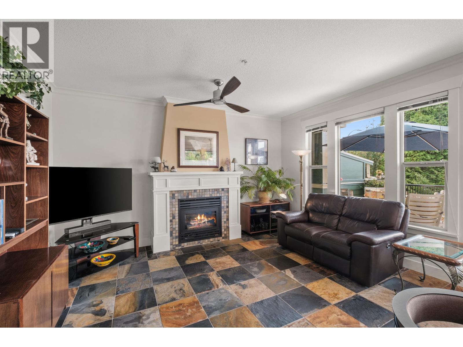 261 E Queens Road, North Vancouver, British Columbia  V7N 4N7 - Photo 8 - R3157218