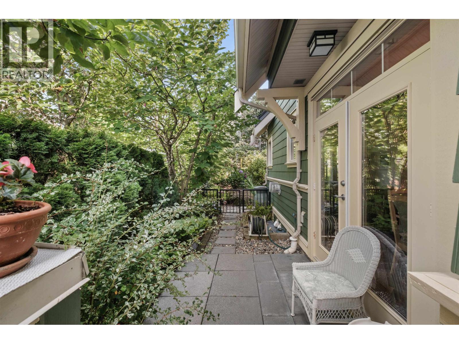 261 E Queens Road, North Vancouver, British Columbia  V7N 4N7 - Photo 26 - R3157218