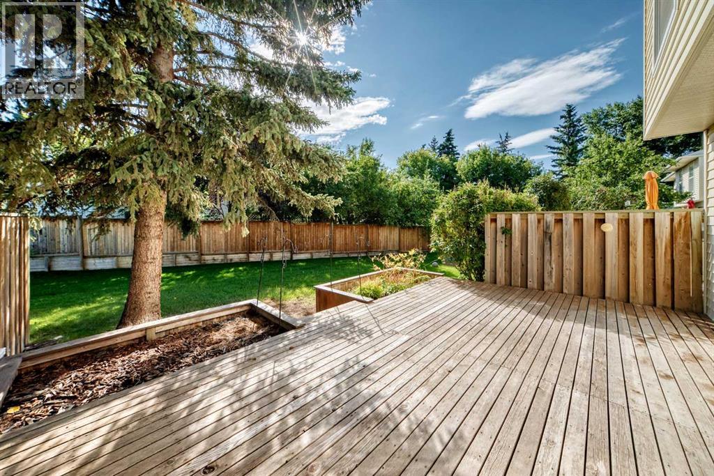 3, 24 Cascade Place, Cochrane, Alberta  T4C 0G6 - Photo 4 - A2338641