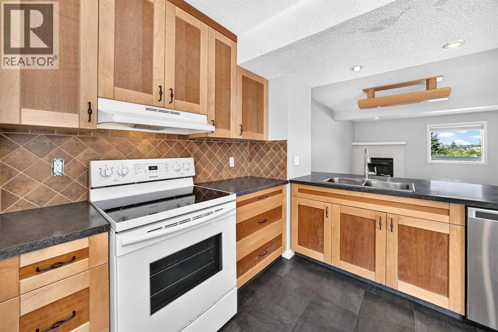 3, 24 Cascade Place, Cochrane, Alberta  T4C 0G6 - Photo 17 - A2338641