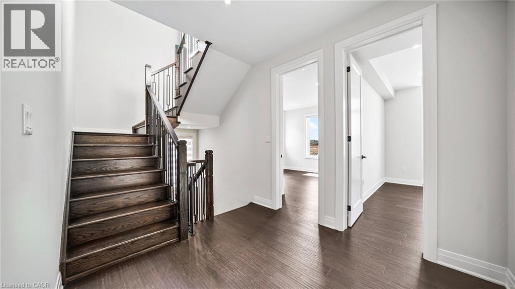 102 Settlers Road E, Oakville, Ontario  L6H 7W5 - Photo 15 - 40858044