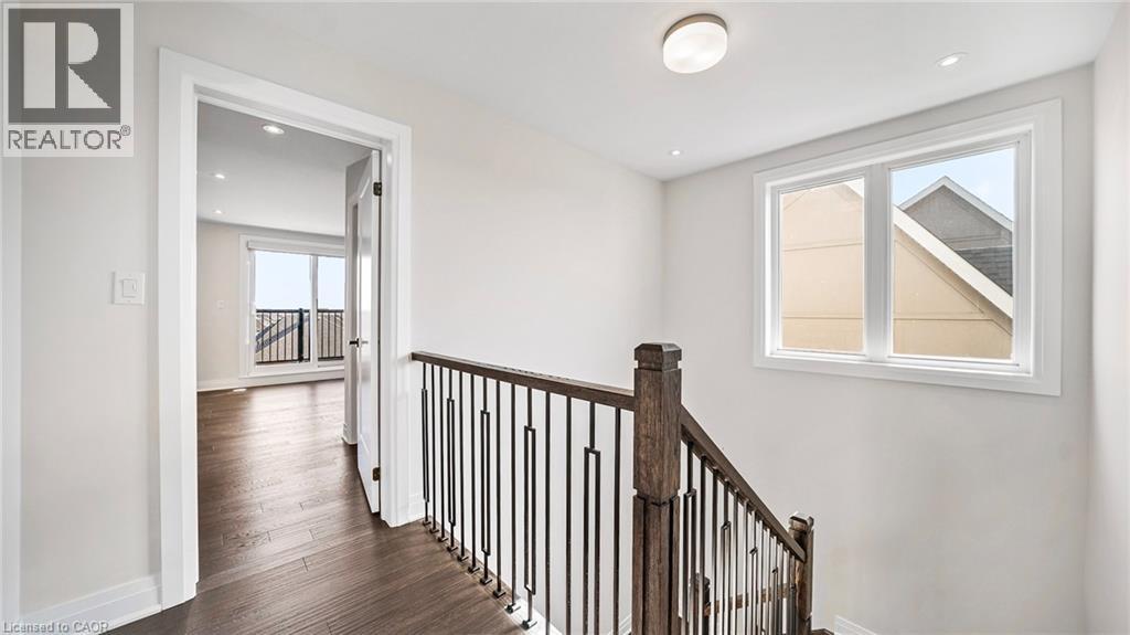 102 Settlers Road E, Oakville, Ontario  L6H 7W5 - Photo 23 - 40858044