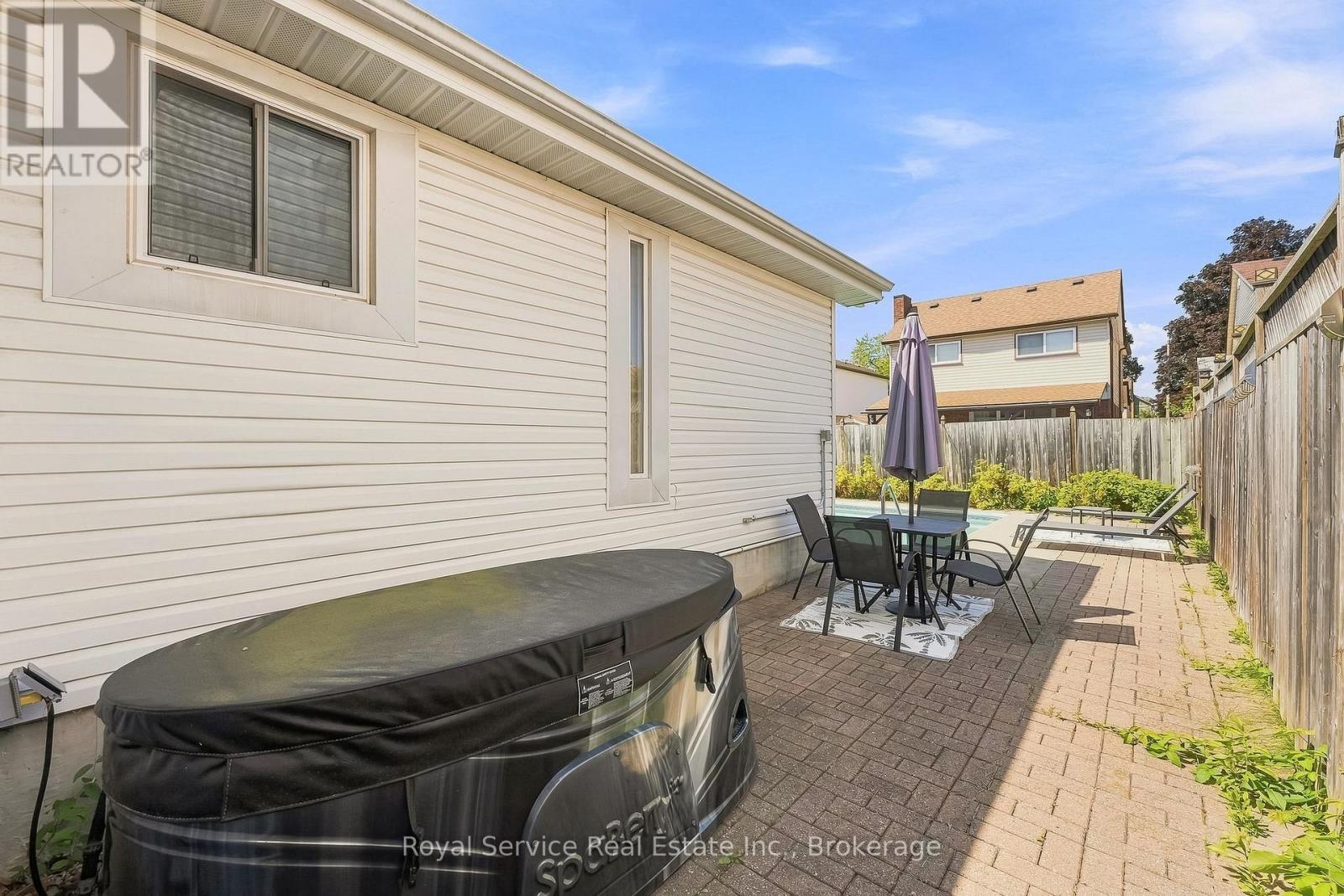640 Hillcroft Street, Oshawa, Ontario  L1G 7K6 - Photo 45 - E13711078