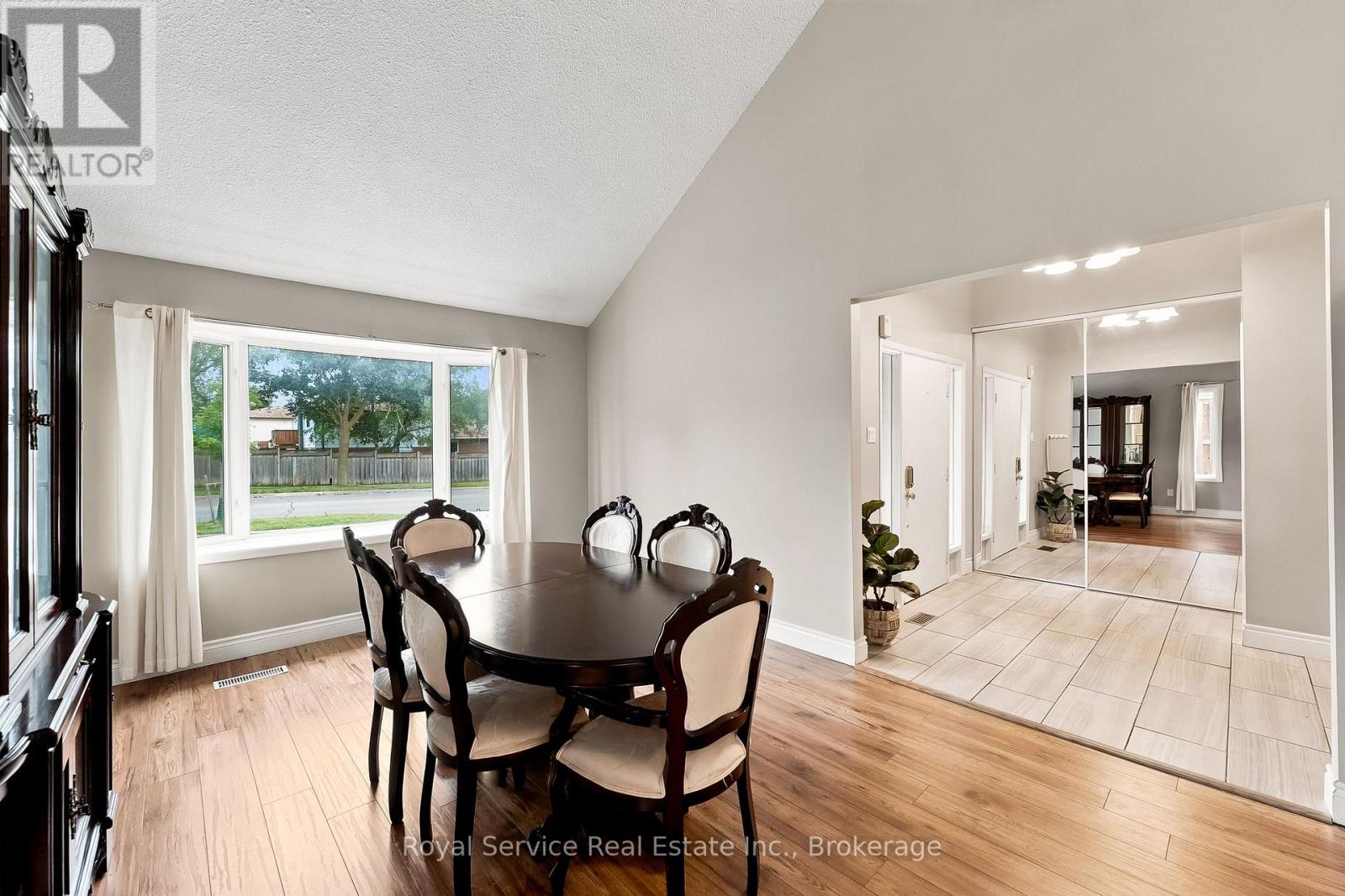 640 Hillcroft Street, Oshawa, Ontario  L1G 7K6 - Photo 8 - E13711078
